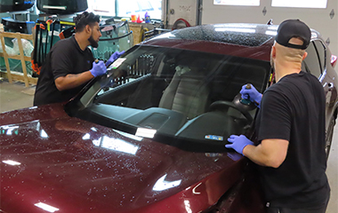 Plymouth Glass windshield repair technicians